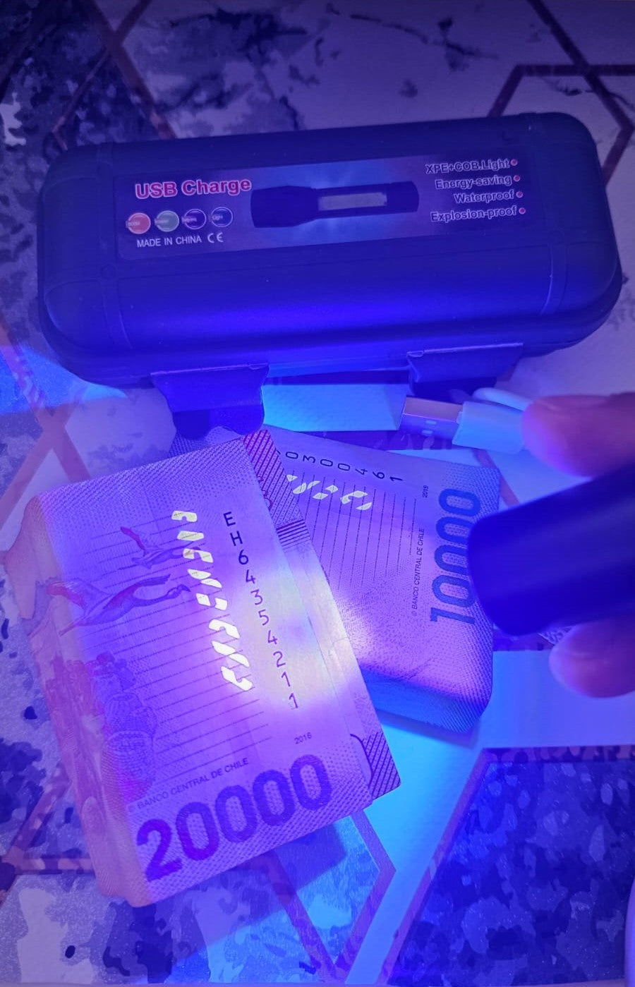 MINI LINTERNA DETECTOR DE BILLETES FALSO