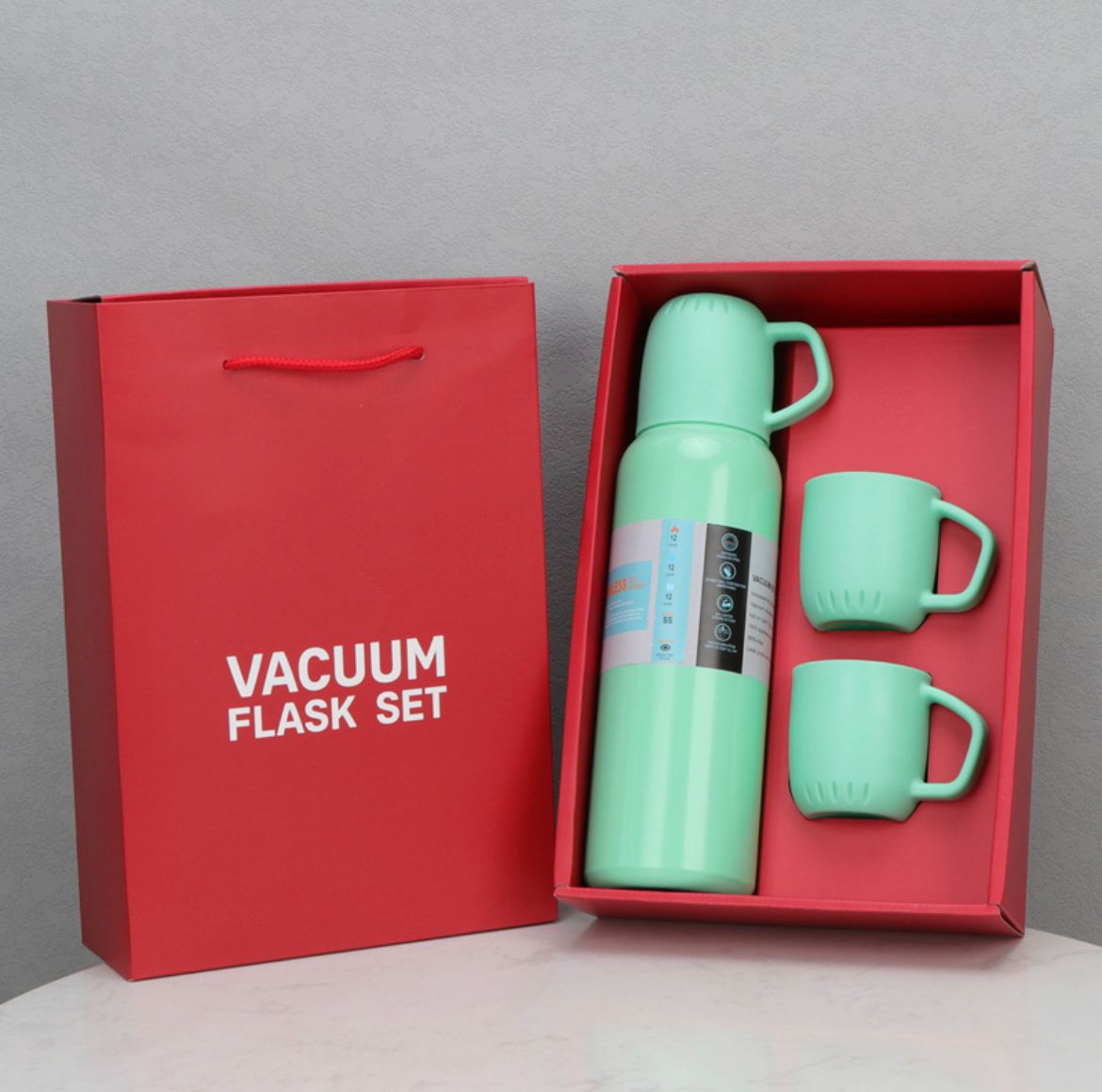 Set de Termo con Tres Tazas
